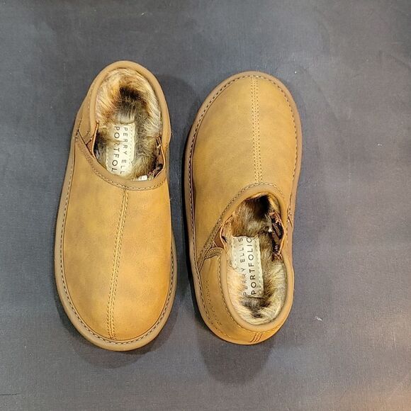 BRAND NEW PERRY ELLIS ROUND-TOE FAUX FUR INSOLE KIDS SLIPPERS - Picture 3 of 13